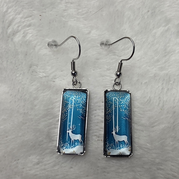 unbranded Jewelry - Elegant Blue Stainless Steel Acrylic Deer Earrings